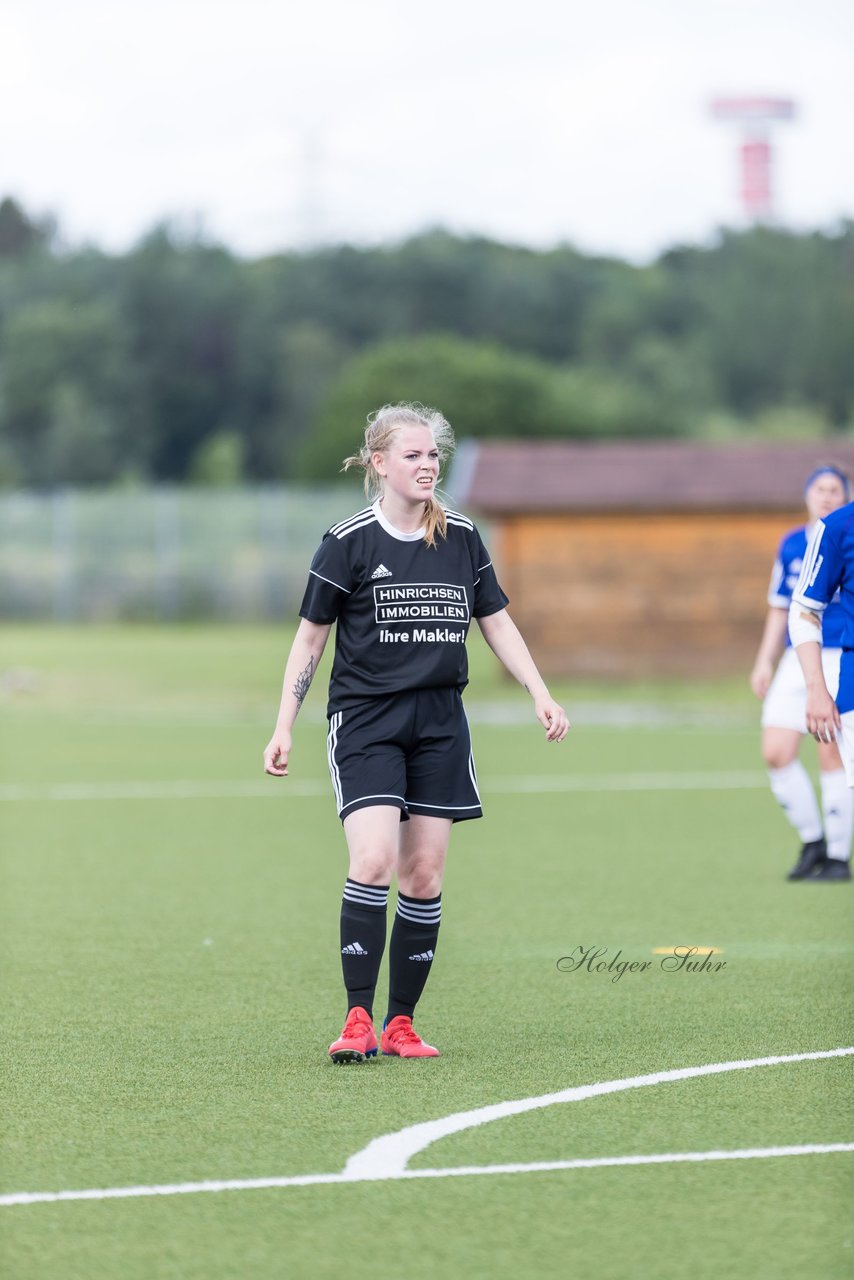 Bild 190 - Frauen FSC Kaltenkirchen - SG Daenisch-Muessen : Ergebnis: 7:1